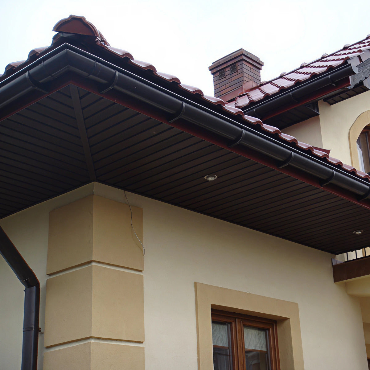 VILO Soffit SV-07 Brown 106 5/16“ (8’8”) - 10 Pcs