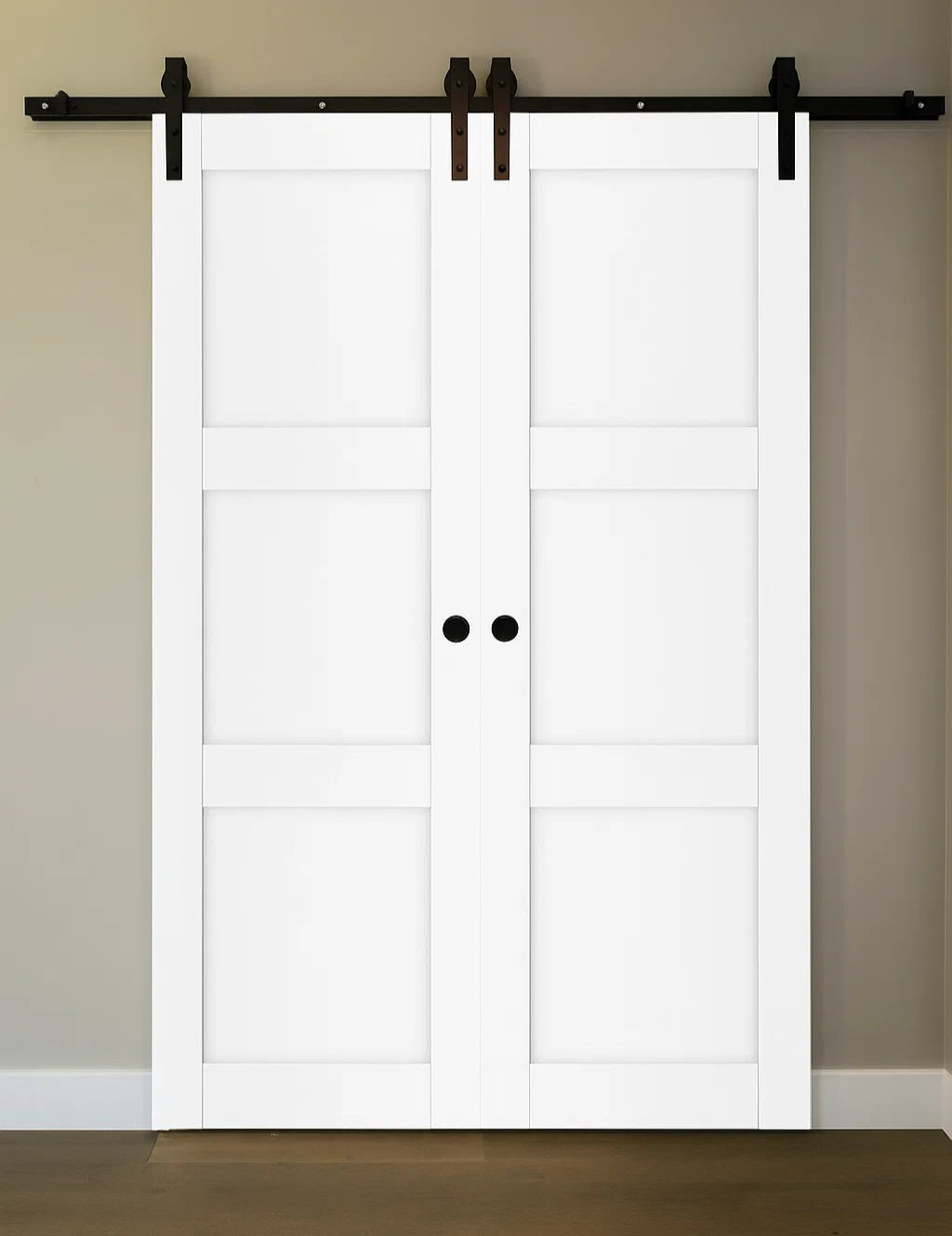 Nova Stile 025 Soft White Laminated Modern Double Barn Door
