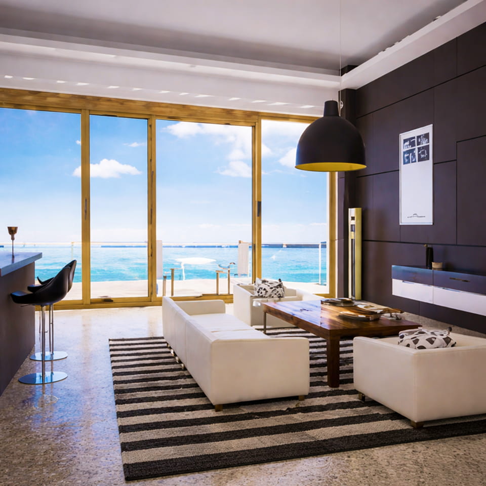 Large-format glass panels for panoramic views